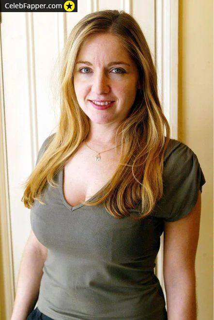 victoria coren mitchell fap tits boobs breast